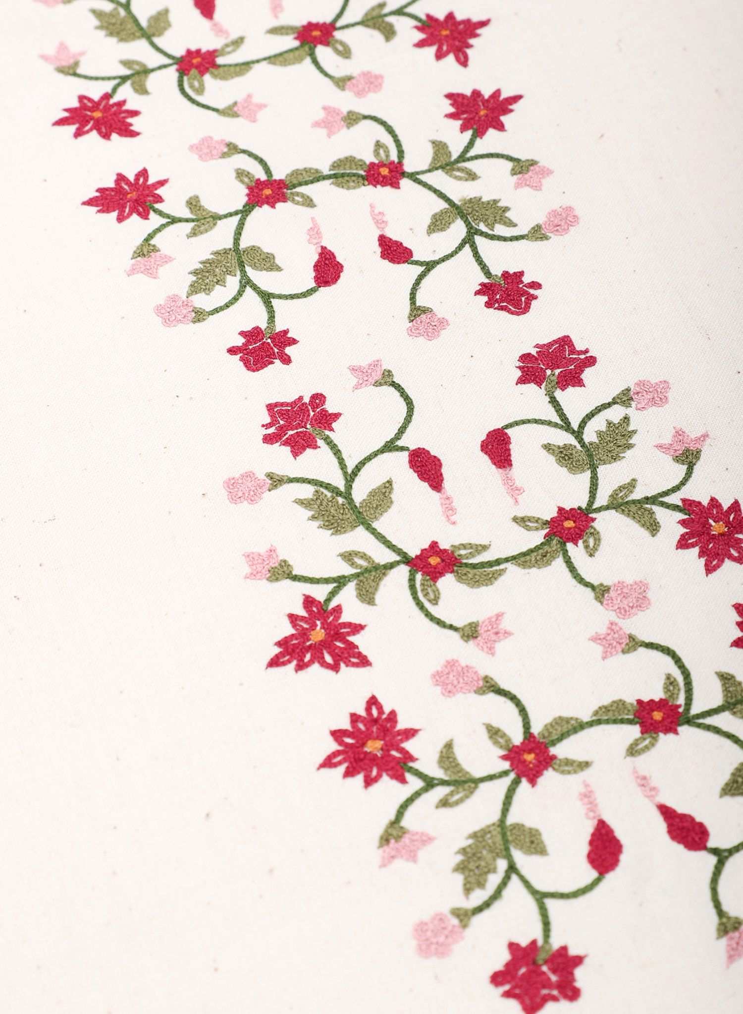 OLIVIA 6 OLIVIAEMB23NATURALSS25 6