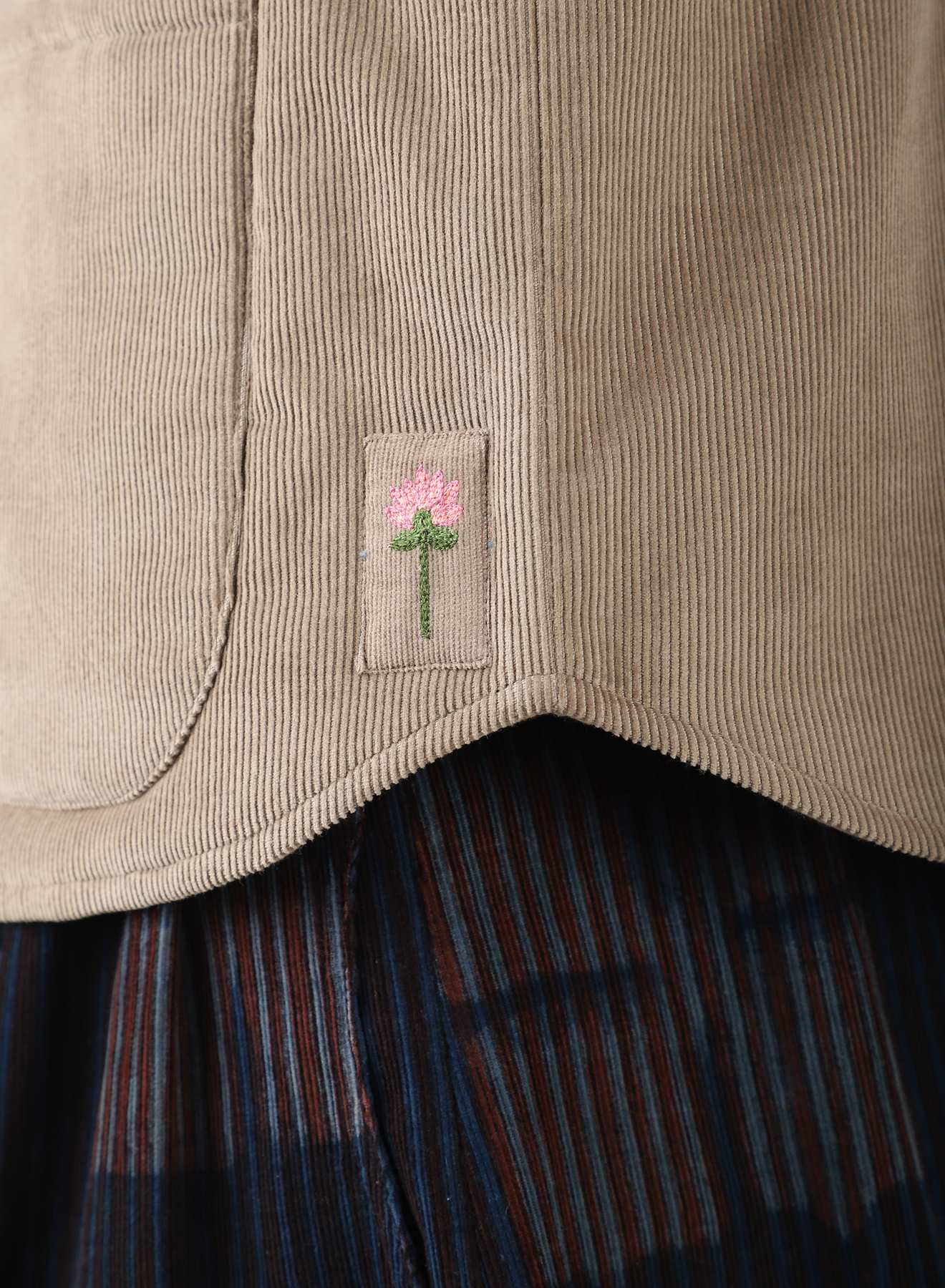 LEO W 3 LEO W - Image 3