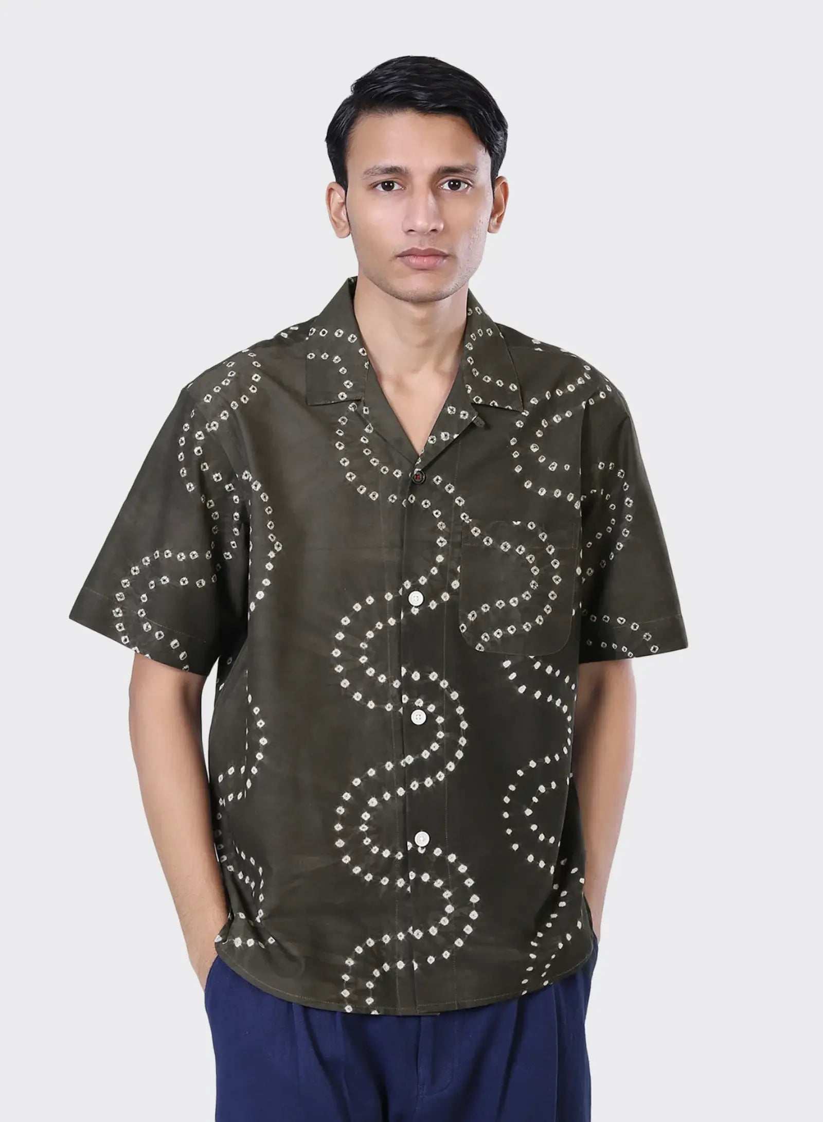 122806_ronenbandhani10charcoalss25-1 RONENBANDHANI10CHARCOALSS25 1